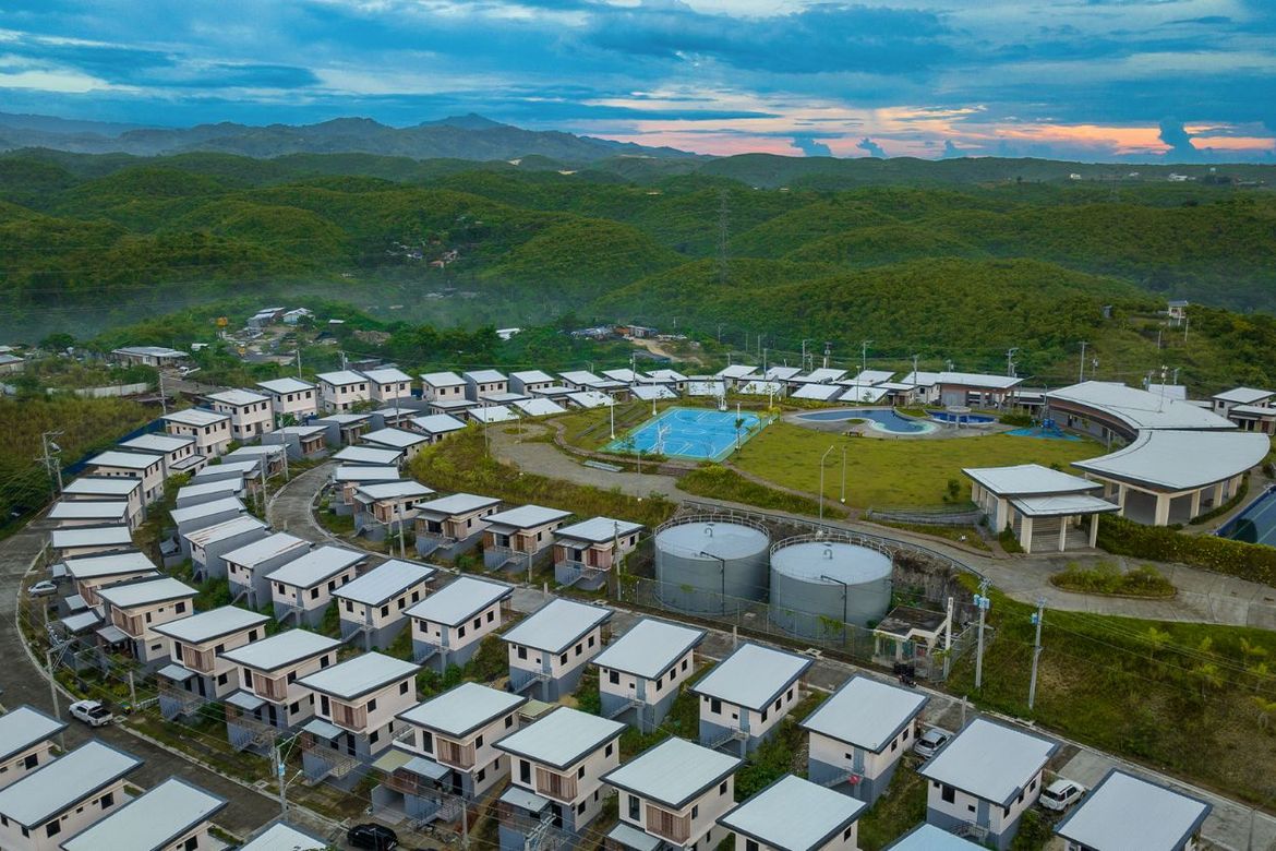 4 Bedroom Condo for Sale in Compostela, Cebu – photo 4