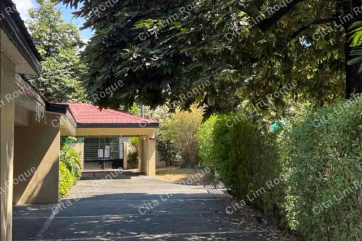 4 Bedroom Condo for Sale in Dasmariñas North, Makati City near MRT-3 Magallanes – photo 6
