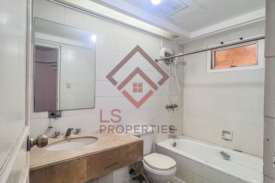 4 Bedroom Condo for Sale in Don Bosco, Parañaque, Metro Manila