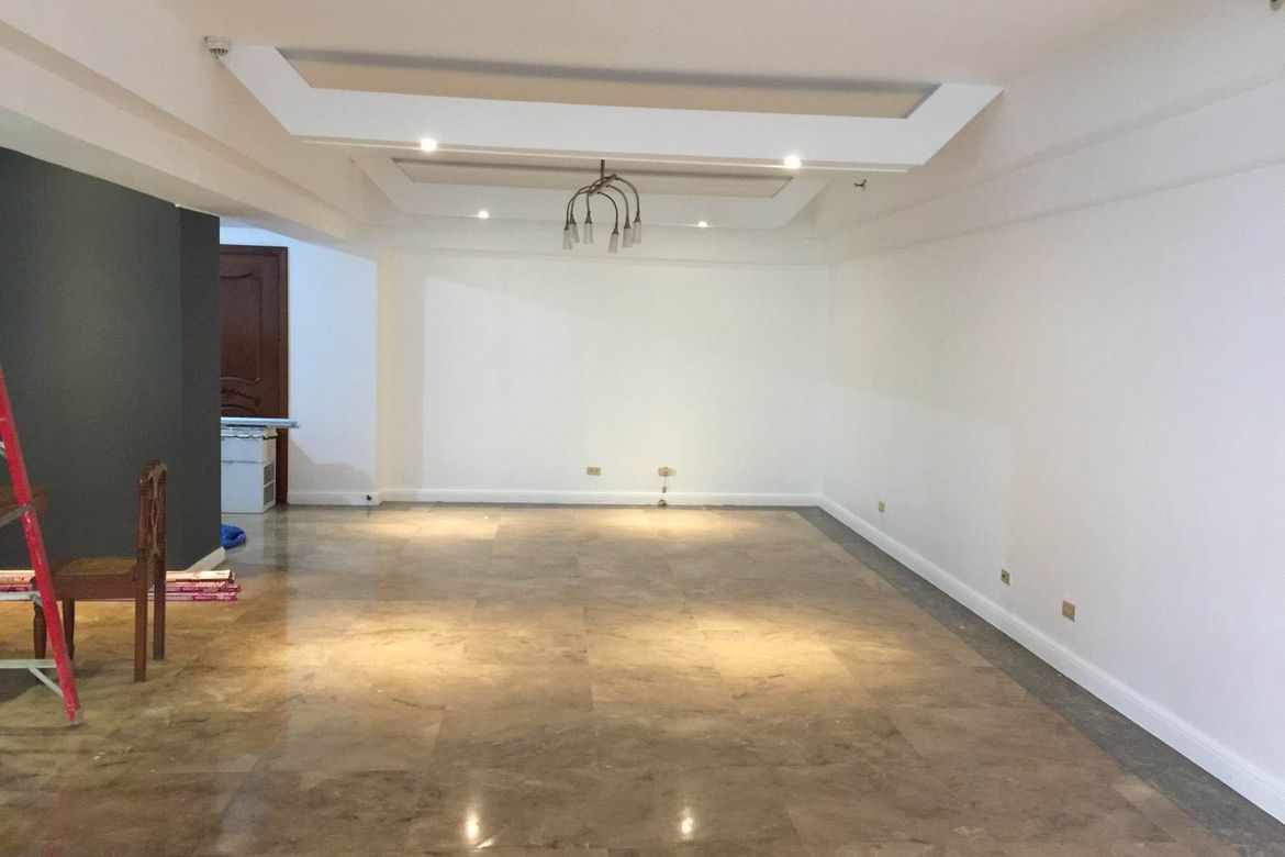 4 Bedroom Condo for Sale in Don Galo, Parañaque, Metro Manila