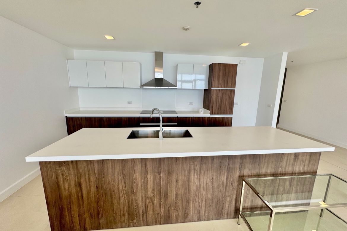 4 Bedroom Condo for Sale in East Gallery Place, BGC, Taguig – photo 2