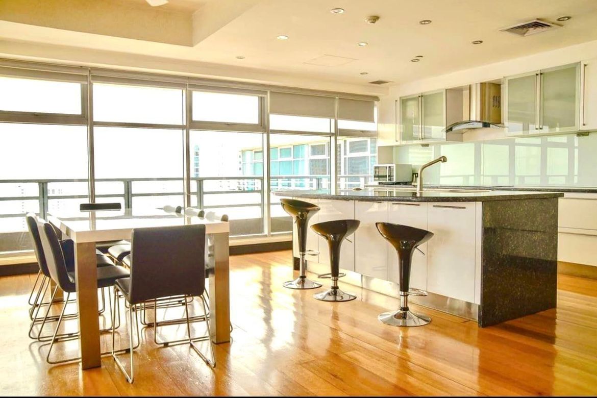 4 Bedroom Condo for Sale in Ermita, Manila, Metro Manila near LRT-1 Pedro Gil – photo 2