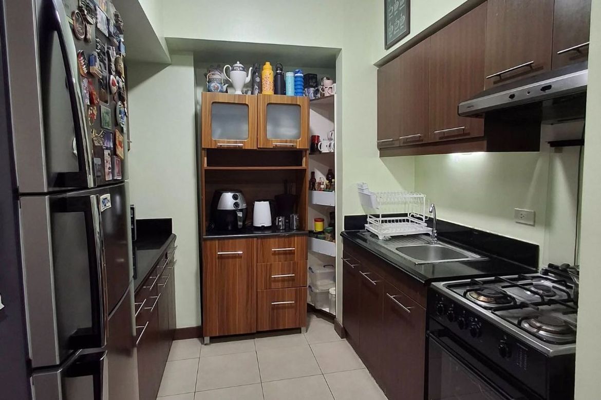 4 Bedroom Condo for Sale in Flair Towers, Highway Hills, Mandaluyong, Metro Manila near MRT-3 Boni – photo 8