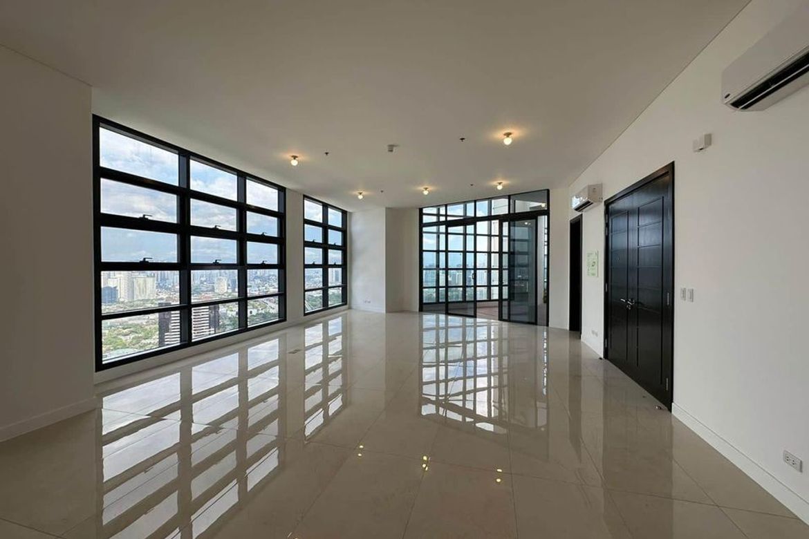 4 Bedroom Condo for Sale in Garden Towers, San Lorenzo, Makati, Metro Manila near MRT-3 Ayala – photo 2