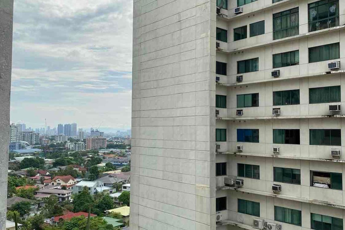 4 Bedroom Condo for Sale in Greenhills, San Juan, Metro Manila near MRT-3 Santolan – photo 3