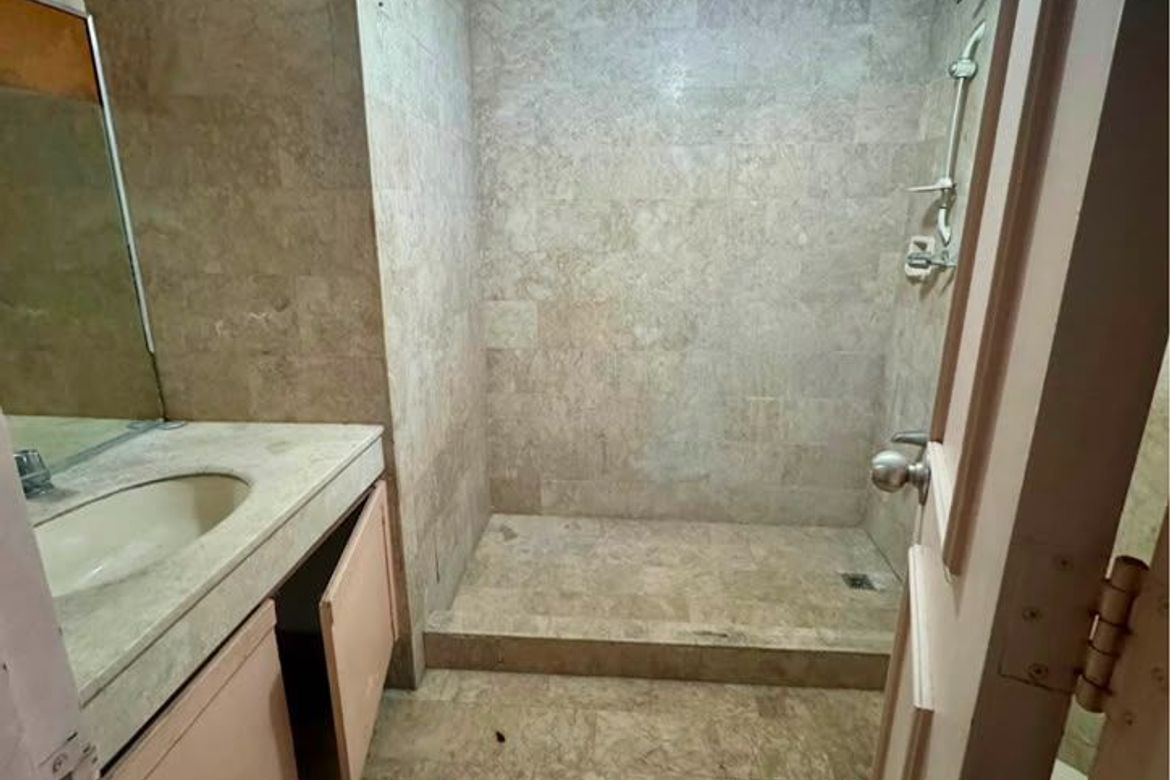 4 Bedroom Condo for Sale in Greenhills, San Juan, Metro Manila near MRT-3 Santolan – photo 7