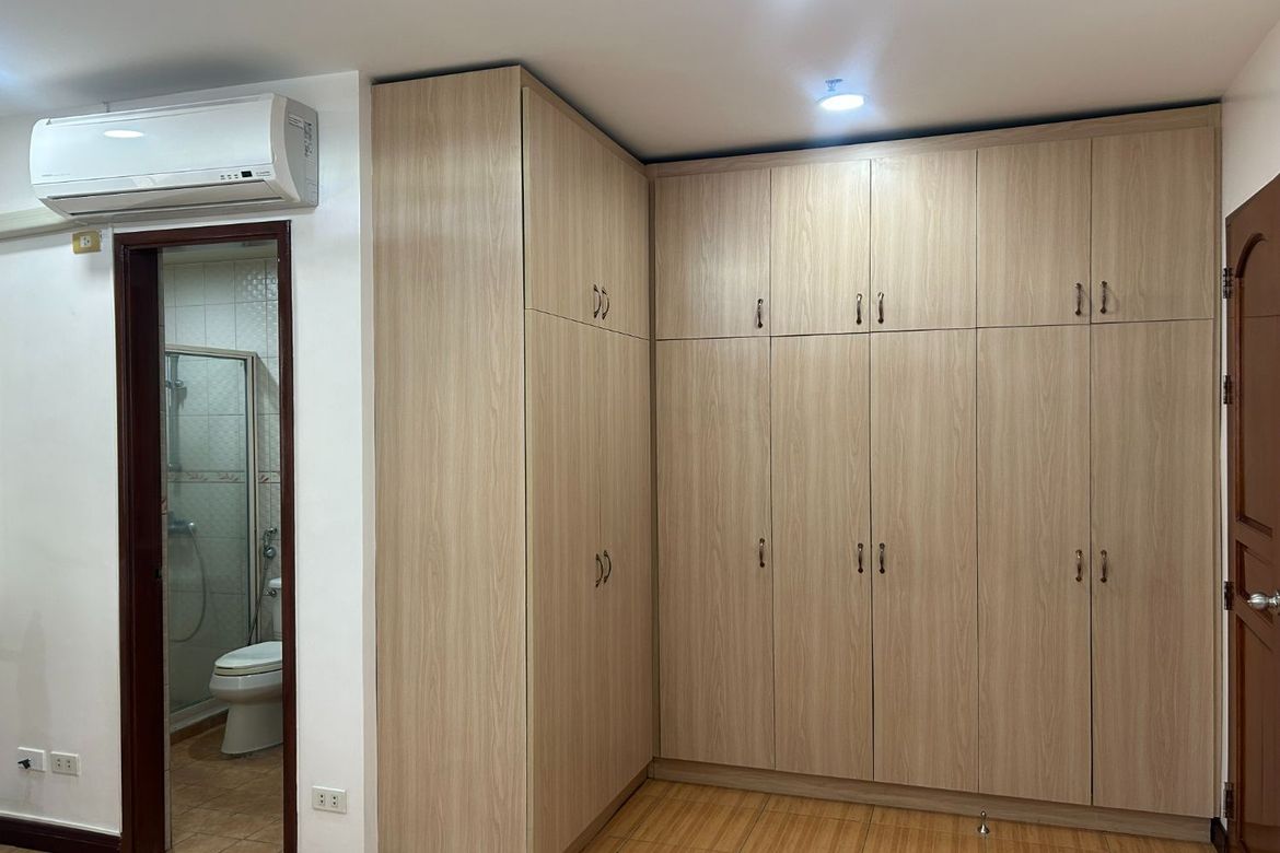4 Bedroom Condo for Sale in Malate, Manila, Metro Manila near LRT-1 Pedro Gil