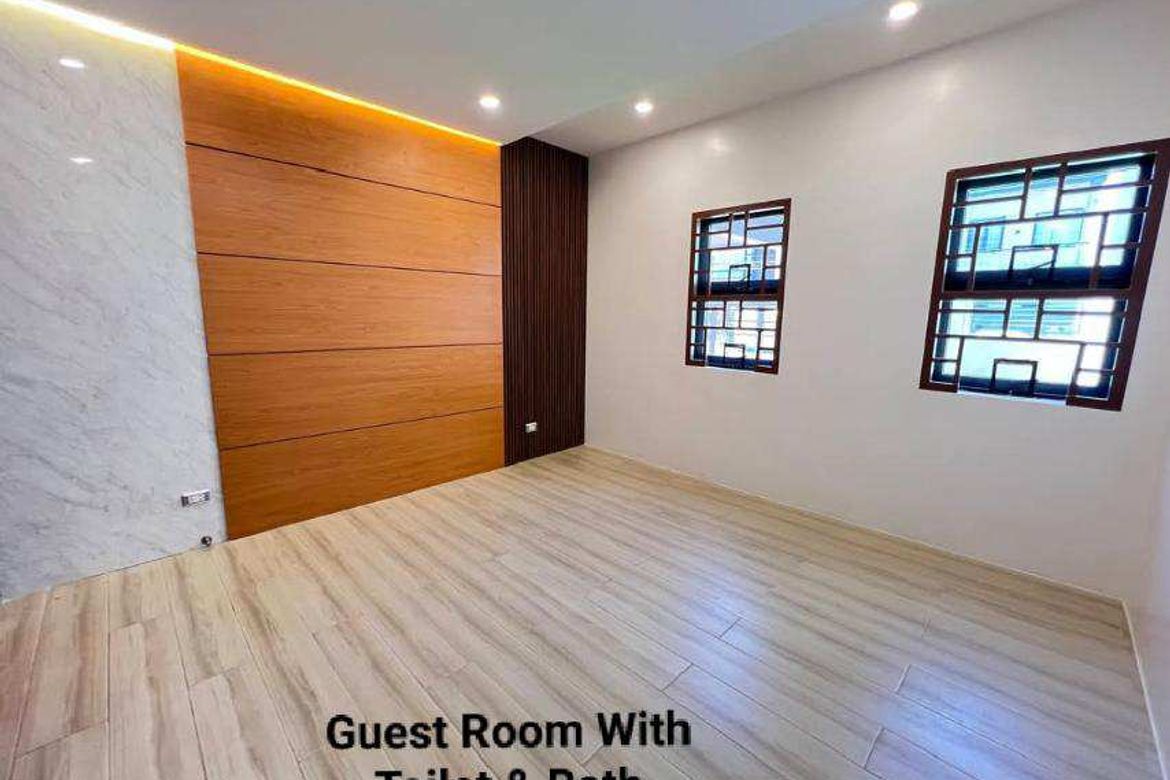 4 Bedroom Condo for Sale in Merville, Parañaque, Metro Manila – photo 4