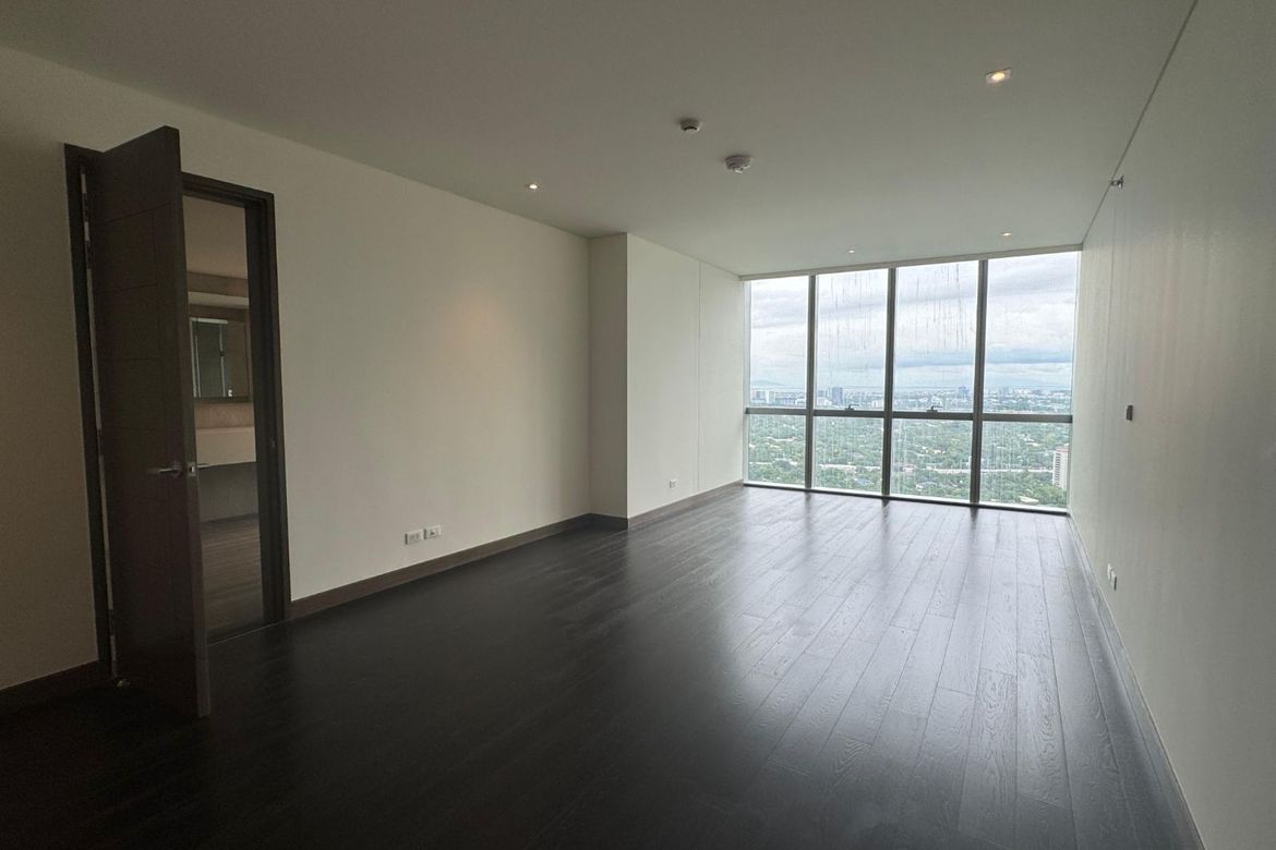 4 Bedroom Condo for Sale in Park Central Towers, Urdaneta, Makati, Metro Manila near MRT-3 Ayala – photo 8