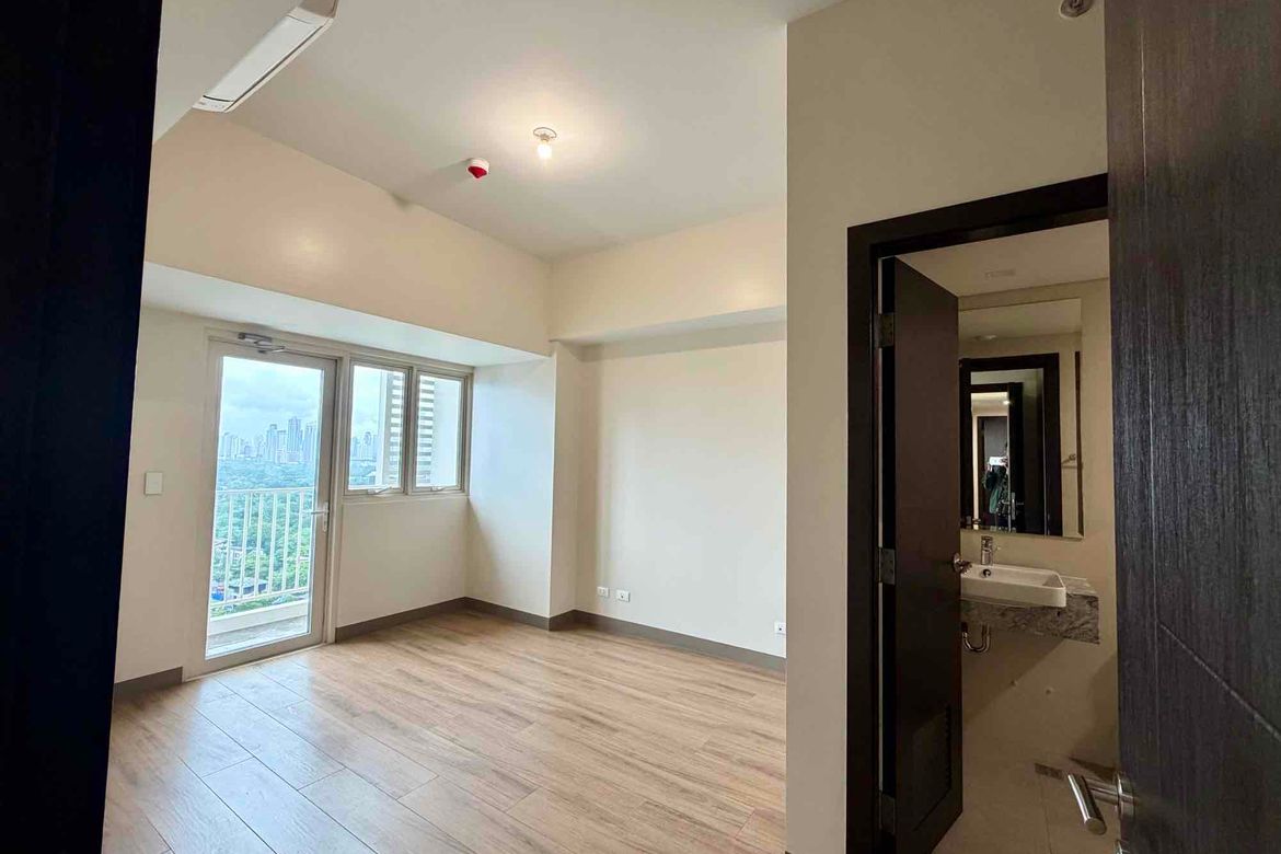 4 Bedroom Condo for Sale in Park McKinley West, BGC, Taguig – photo 10