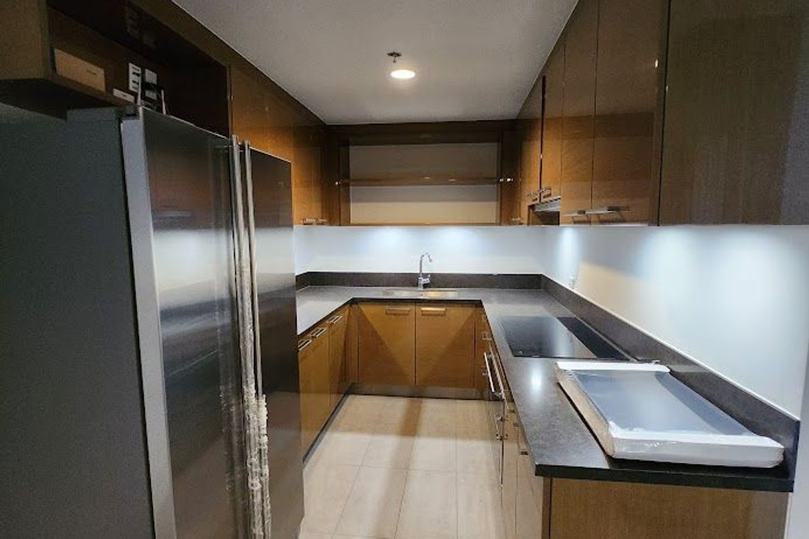 4 Bedroom Condo for Sale in Proscenium at Rockwell, Guadalupe Viejo, Makati, Metro Manila near MRT-3 Guadalupe