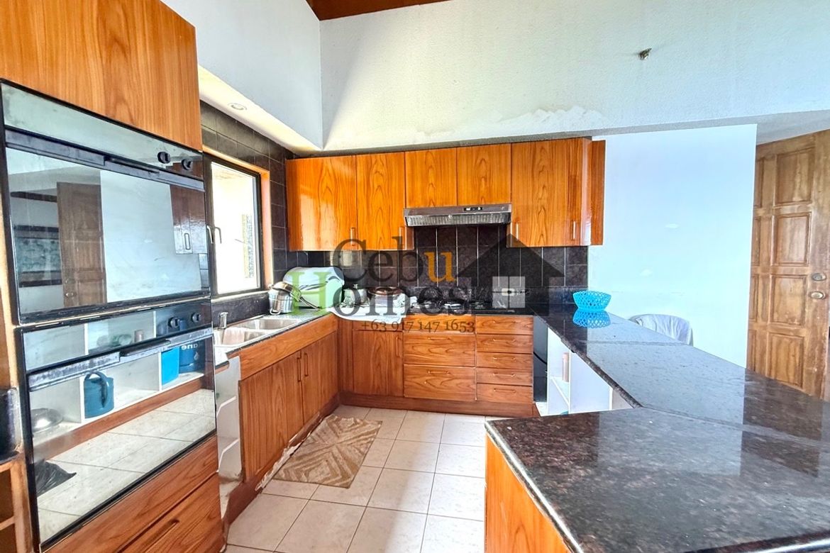 4 Bedroom Condo for Sale in Punta Engaño, Lapu-Lapu, Cebu – photo 4