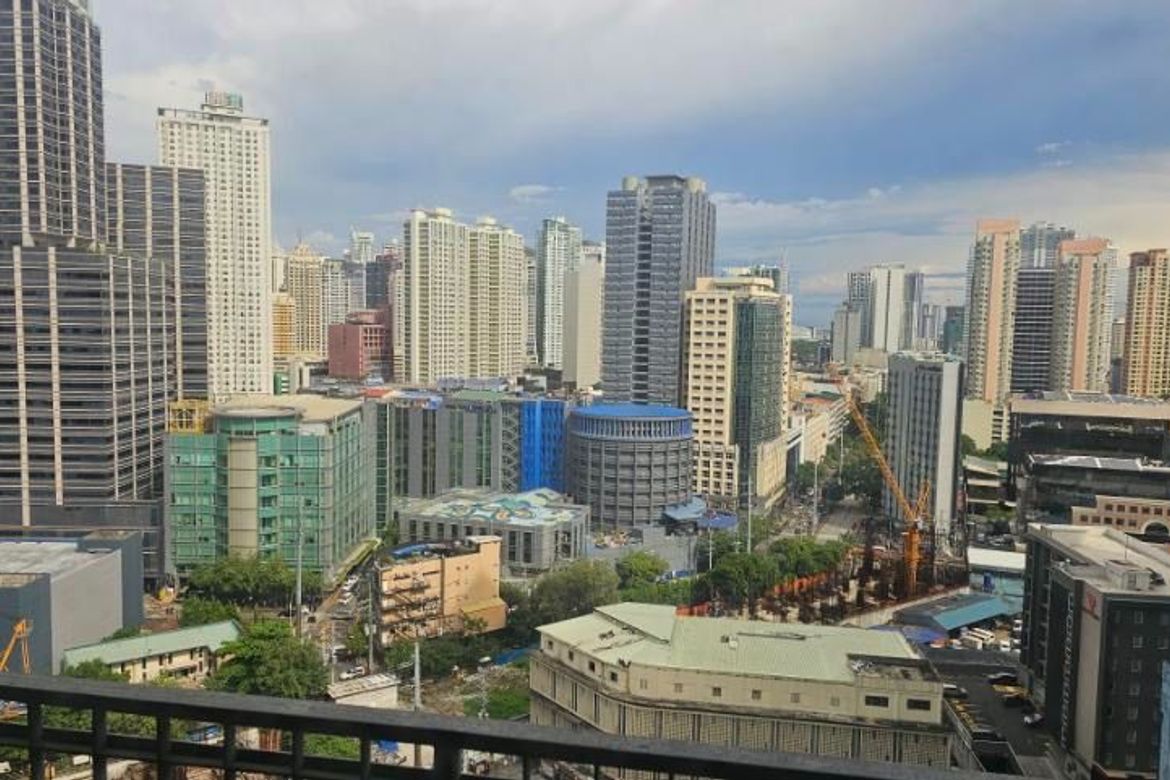 4 Bedroom Condo for Sale in San Antonio, Makati City – photo 6