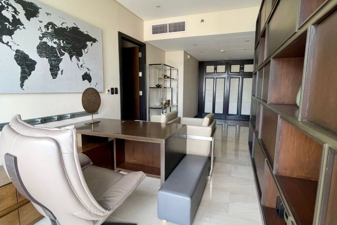 4 Bedroom Condo for Sale in San Lorenzo, Makati, Metro Manila near MRT-3 Ayala – photo 7