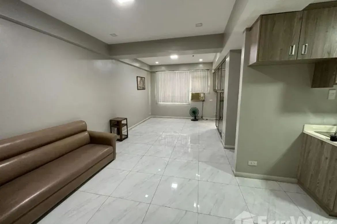 4 Bedroom Condo for Sale in San Nicolas, Manila, Metro Manila