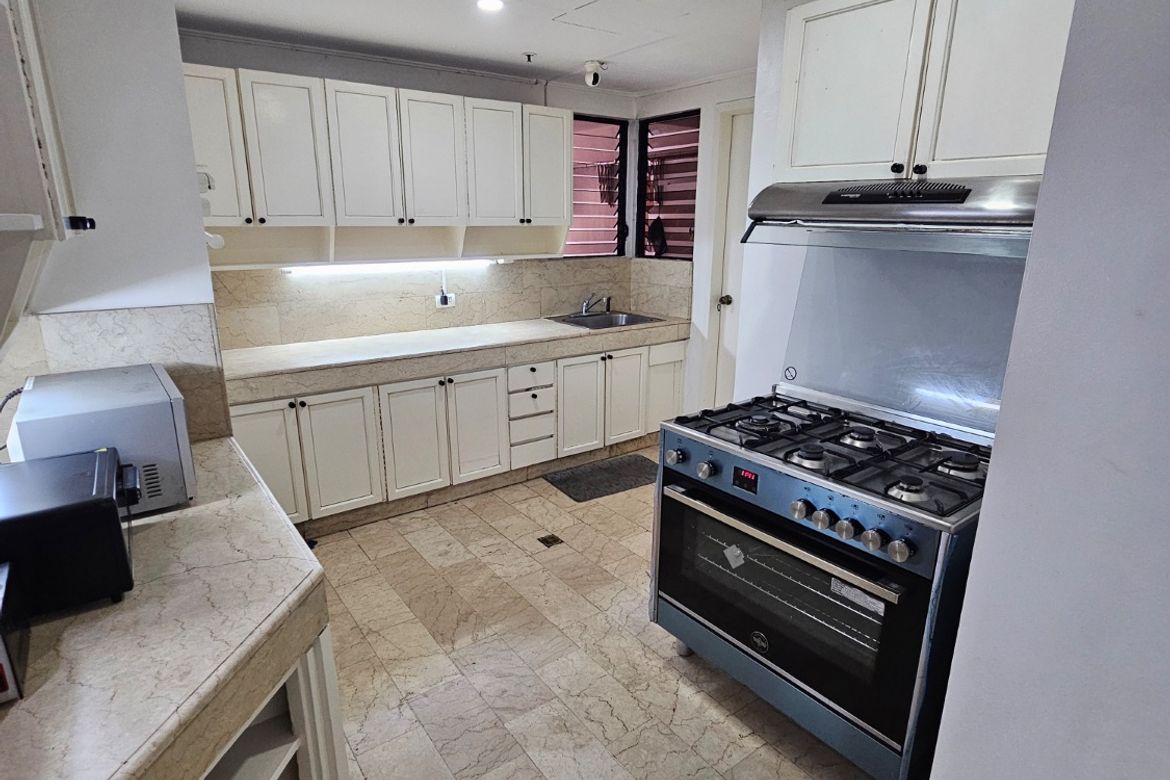 4 Bedroom Condo for Sale in Tambo, Parañaque, Metro Manila – photo 5