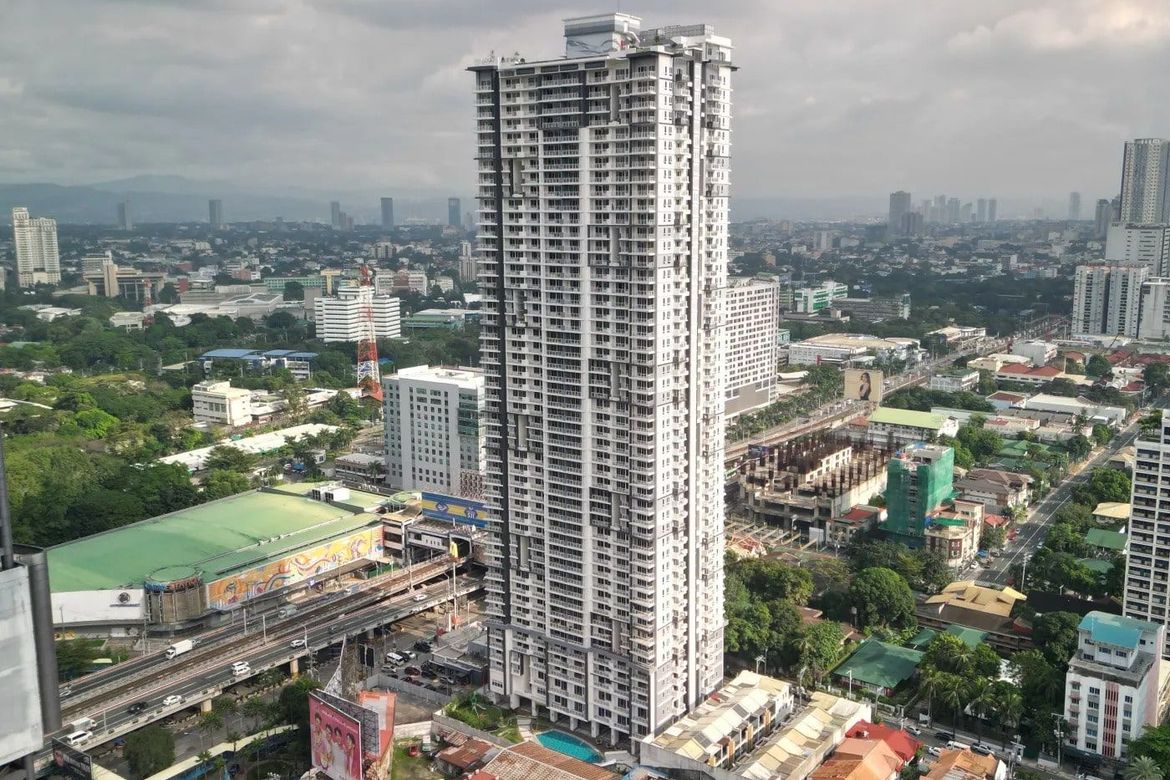 4 Bedroom Condo for Sale in The Crestmont, South Triangle, Quezon City, Metro Manila near MRT-3 Quezon Avenue – photo 8