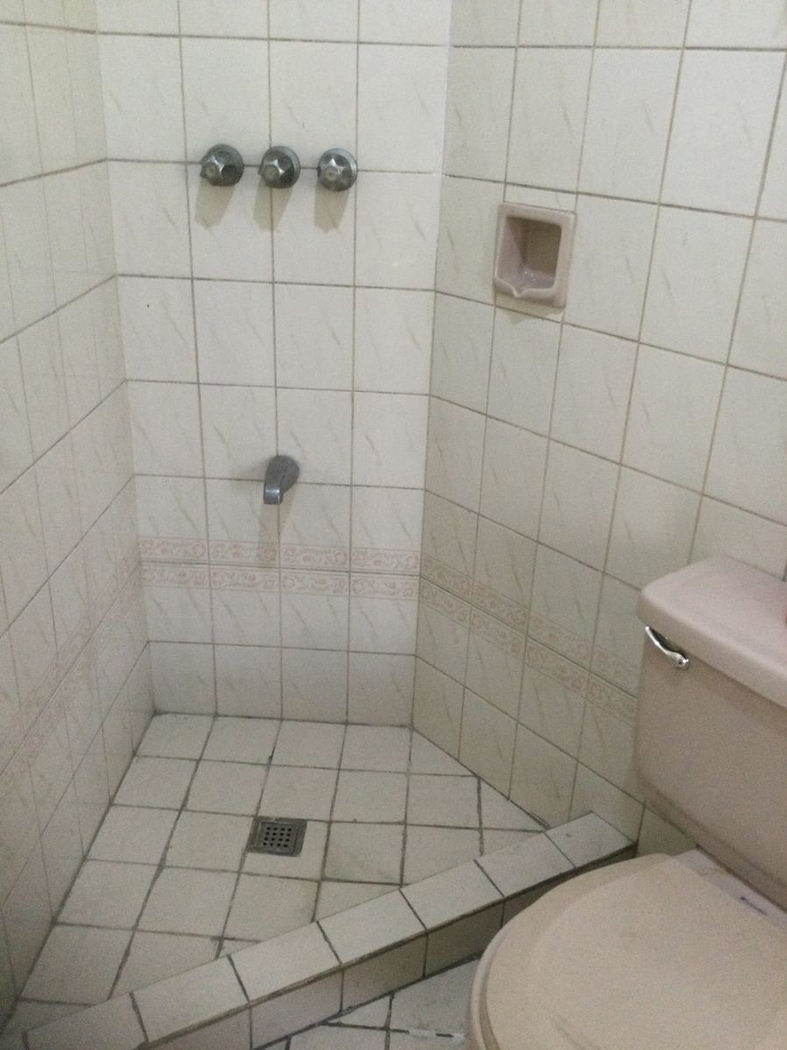 4-Bedroom Condo Unit for Sale in San Nicolas, Manila – photo 14