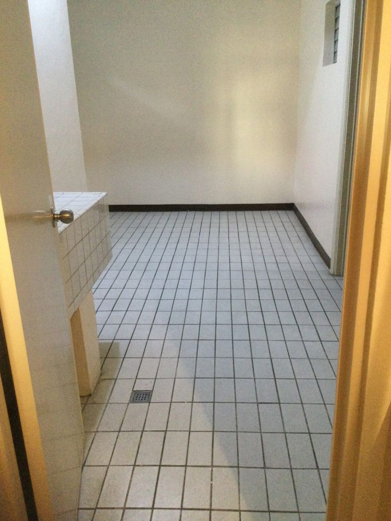 4-Bedroom Condo Unit for Sale in San Nicolas, Manila – photo 27