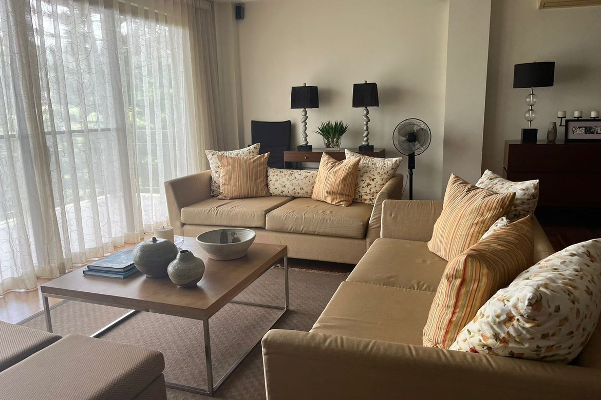 4 Bedroom Hotel / Resort for Sale in The Woodridge at Tagaytay Highlands, Calabuso, Tagaytay, Cavite – photo 2
