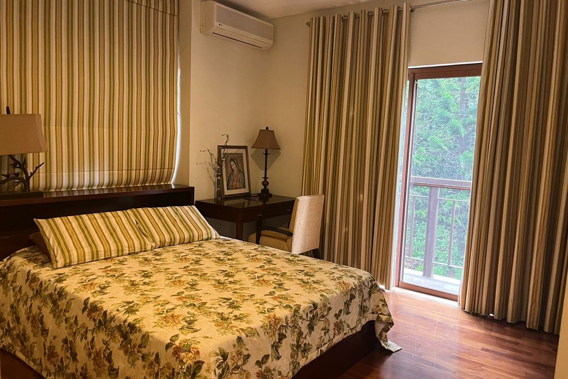 4 Bedroom Hotel / Resort for Sale in The Woodridge at Tagaytay Highlands, Calabuso, Tagaytay, Cavite – photo 6