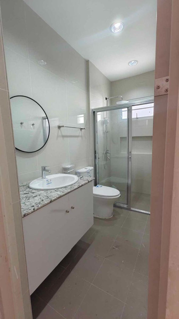 4-Bedroom House and Lot for Sale in Barangay 20, Pasay, Metro Manila – photo 5