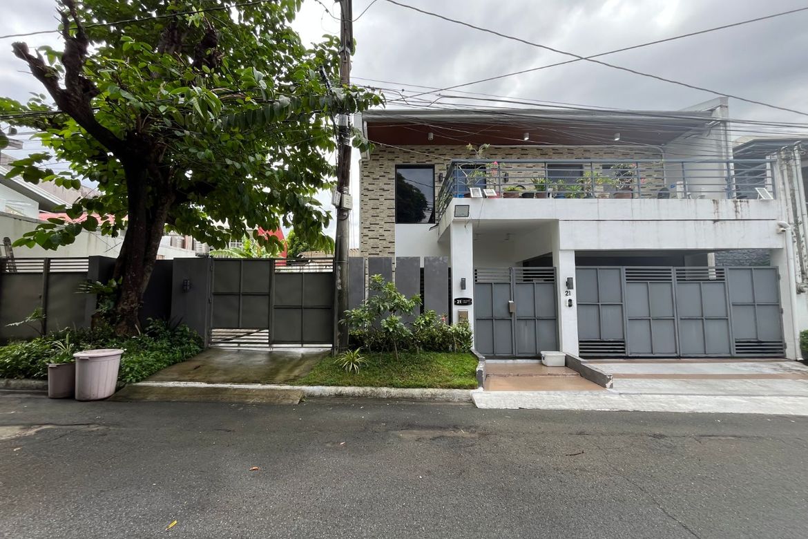 4 Bedroom House for Rent in Barangay 201, Pasay, Metro Manila