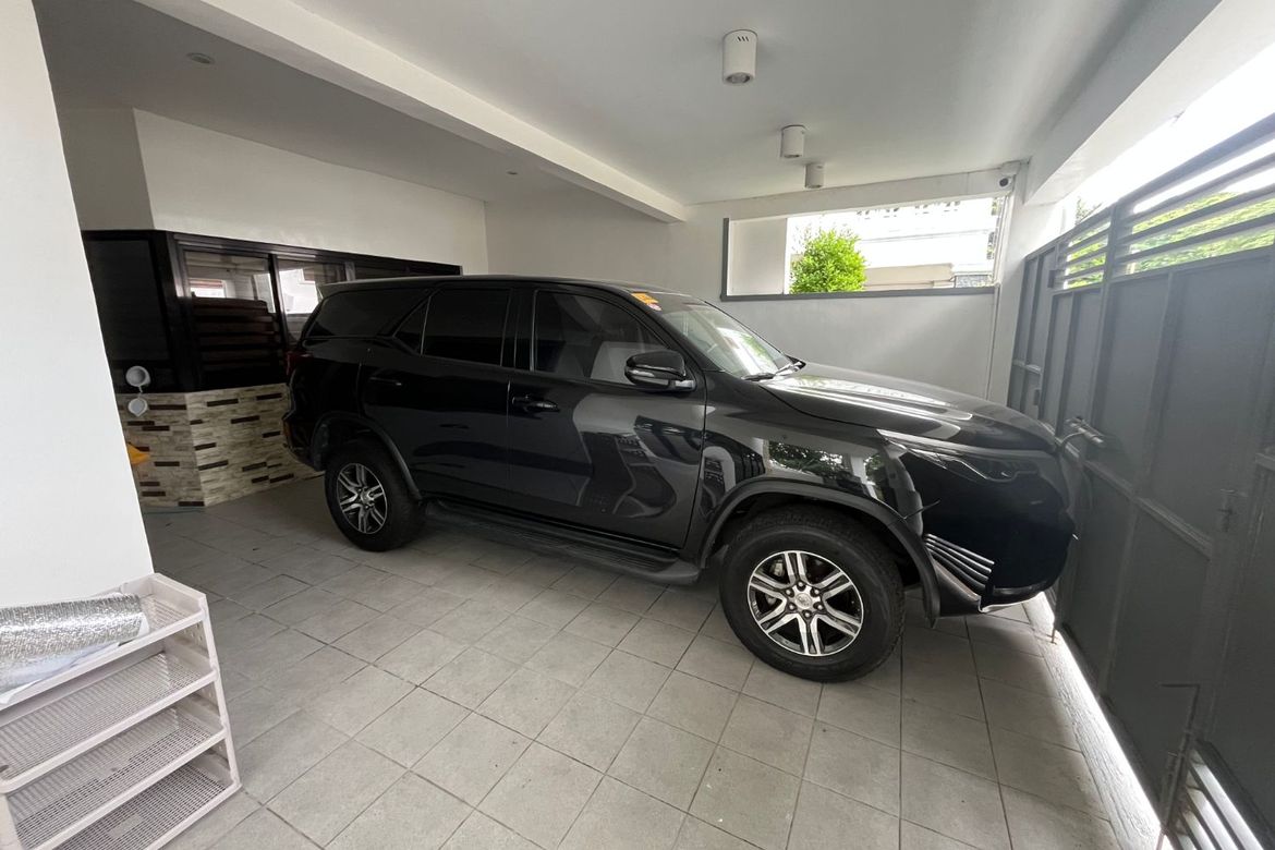4 Bedroom House for Rent in Barangay 201, Pasay, Metro Manila photo 2