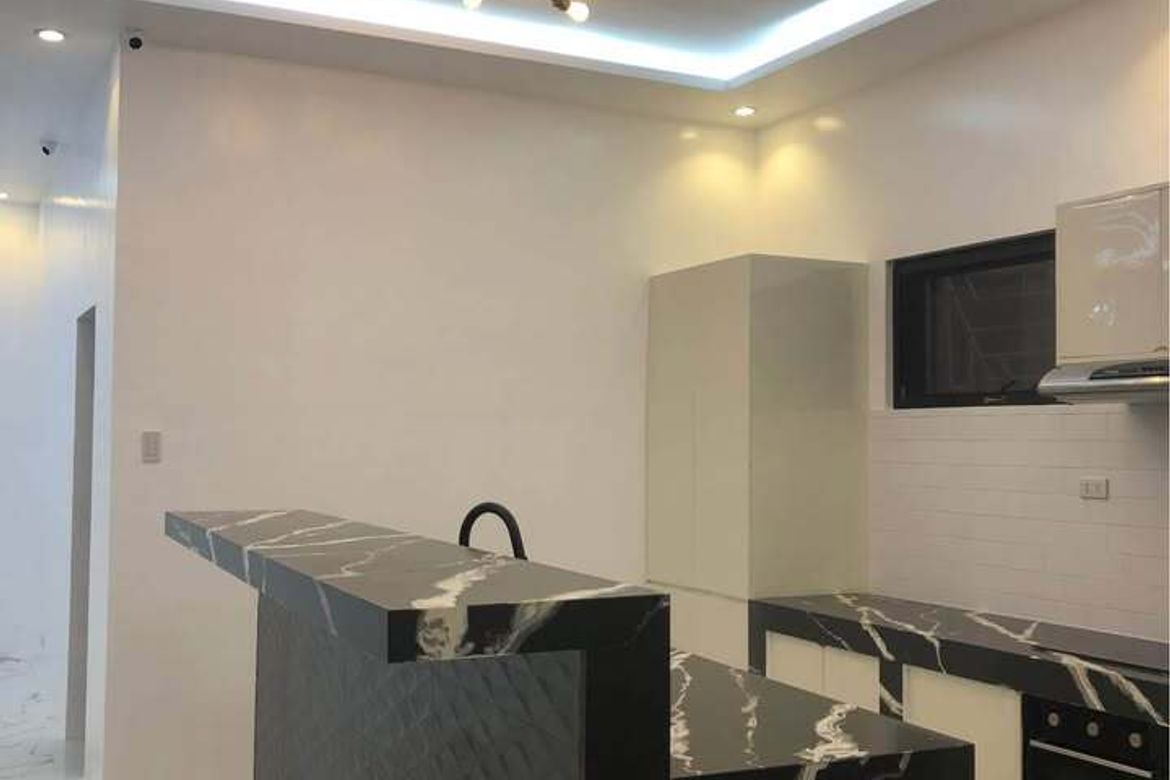 4 Bedroom House for Rent in Barangay V, Silang, Cavite photo 8