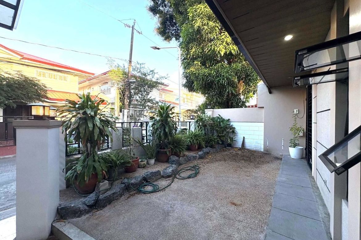 4 Bedroom House for Rent in BF Homes, Parañaque, Metro Manila photo 2