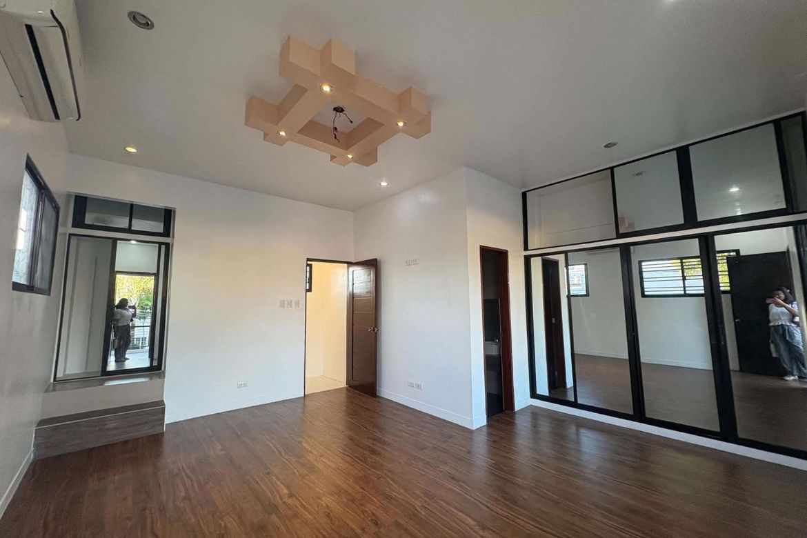 4 Bedroom House for Rent in BF Homes, Parañaque, Metro Manila photo 7