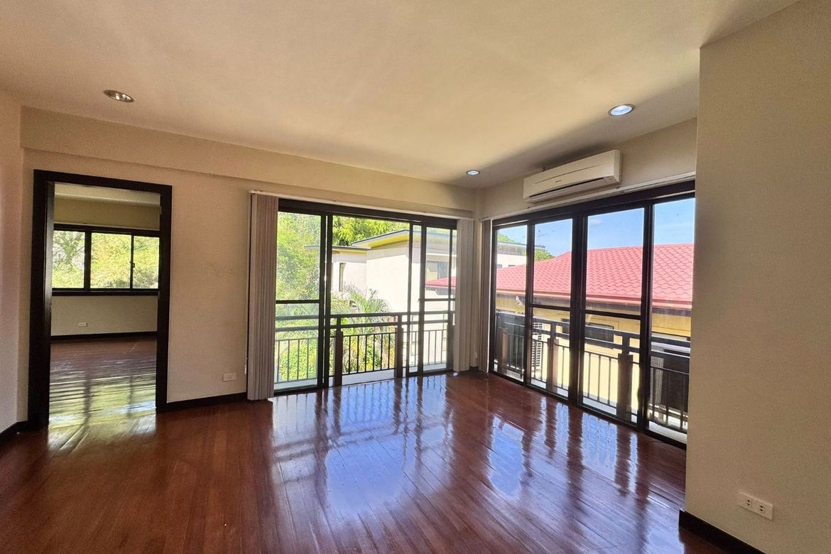 4 Bedroom House for Rent in Busay, Cebu City, Cebu photo 8