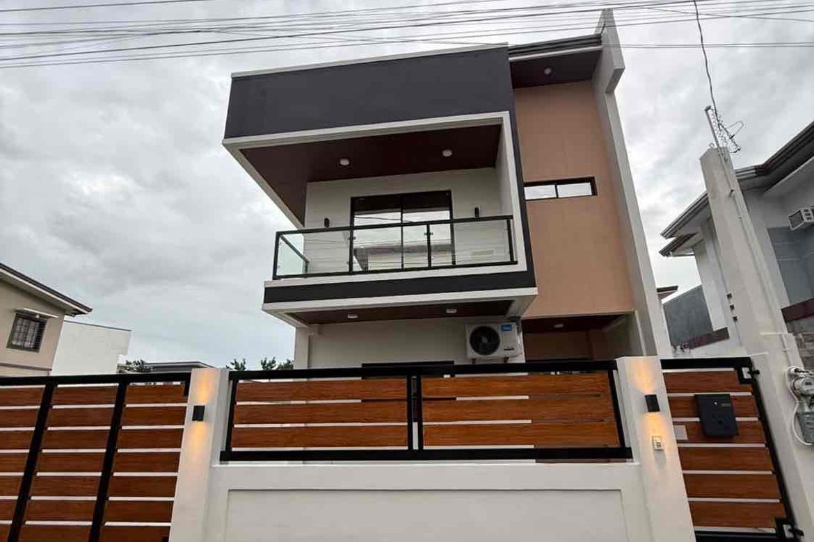 4 Bedroom House for Rent in Canlalay, Biñan, Laguna photo 2