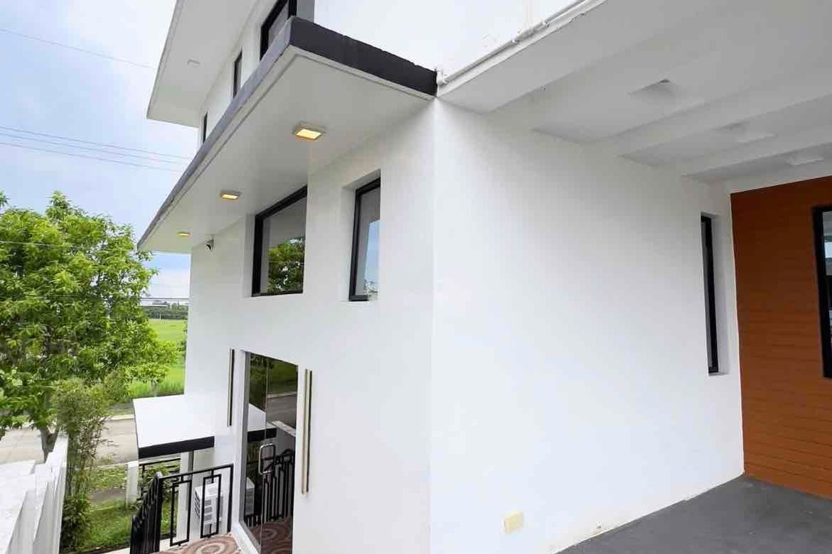 4 Bedroom House for Rent in Canlubang, Calamba, Laguna photo 6
