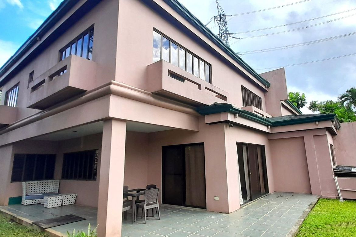 4 Bedroom House for Rent in Casuntingan, Mandaue, Cebu