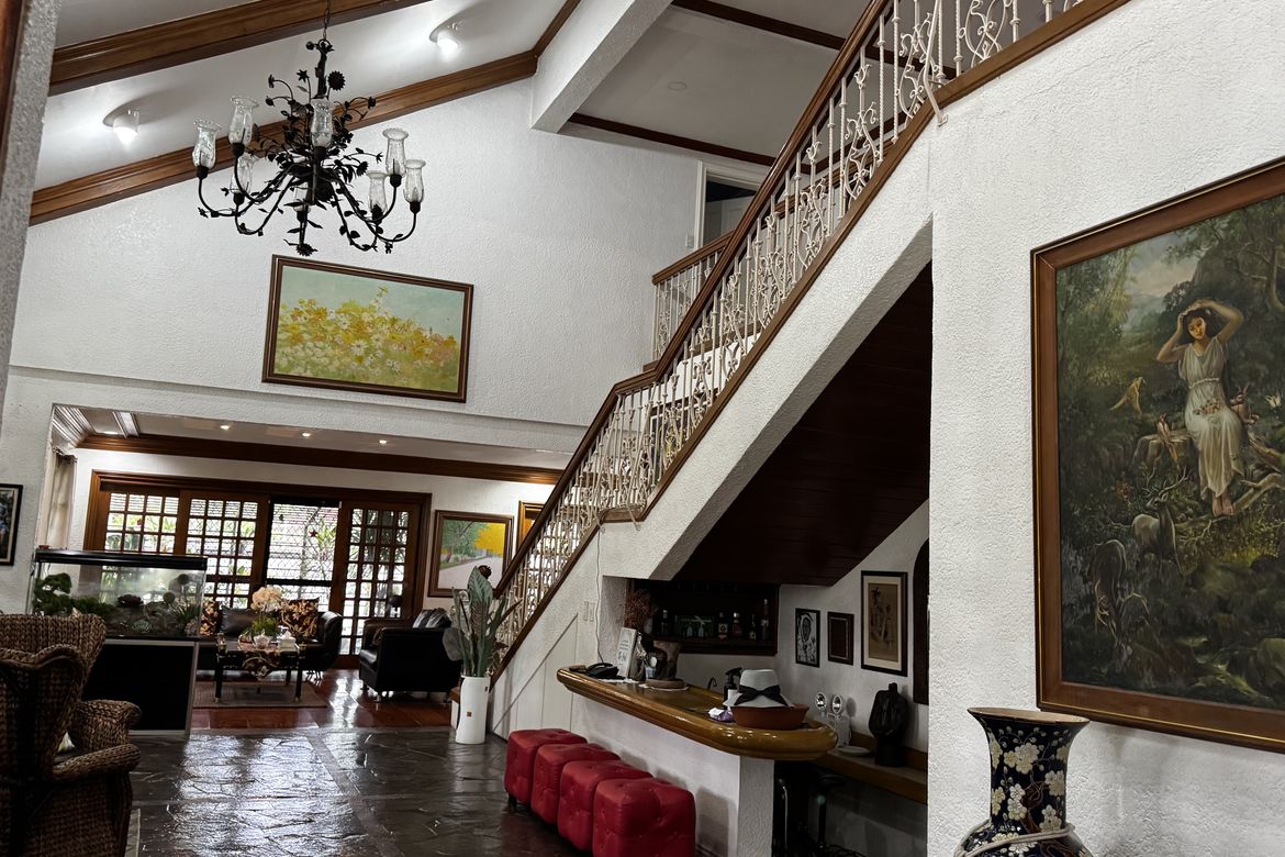 4 Bedroom House for Rent in Don Galo, Parañaque, Metro Manila