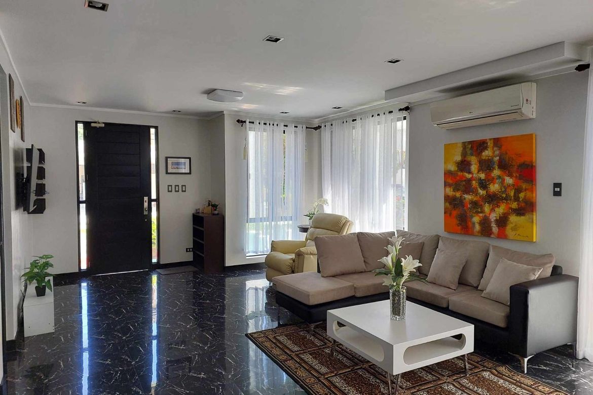 4 Bedroom House for Rent in Don Jose, Santa Rosa, Laguna photo 7