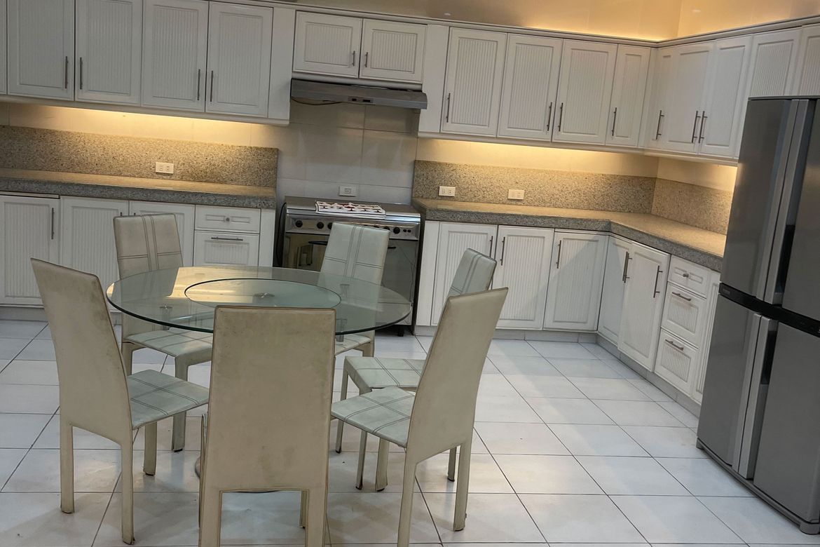4 Bedroom House for Rent in Forbes Park North, Makati, Metro Manila near MRT-3 Ayala photo 4