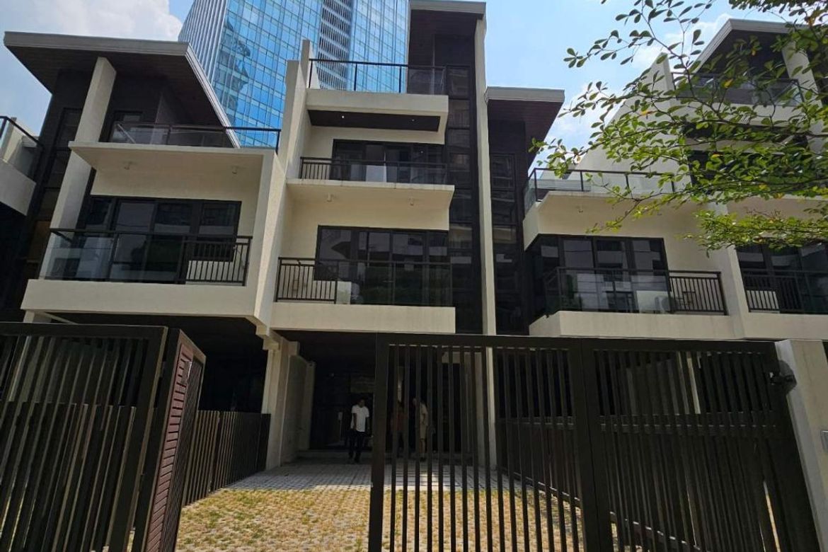 4 Bedroom House for Rent in Hulo, Mandaluyong, Metro Manila