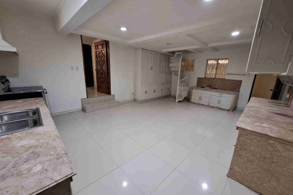 4 Bedroom House for Rent in Loyola Heights, Quezon City, Metro Manila photo 6