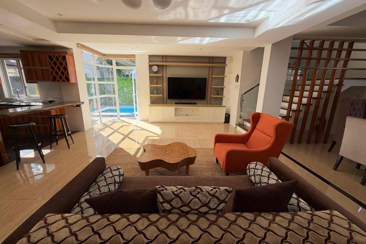 4 Bedroom House for Rent in Malabanias, Angeles, Pampanga