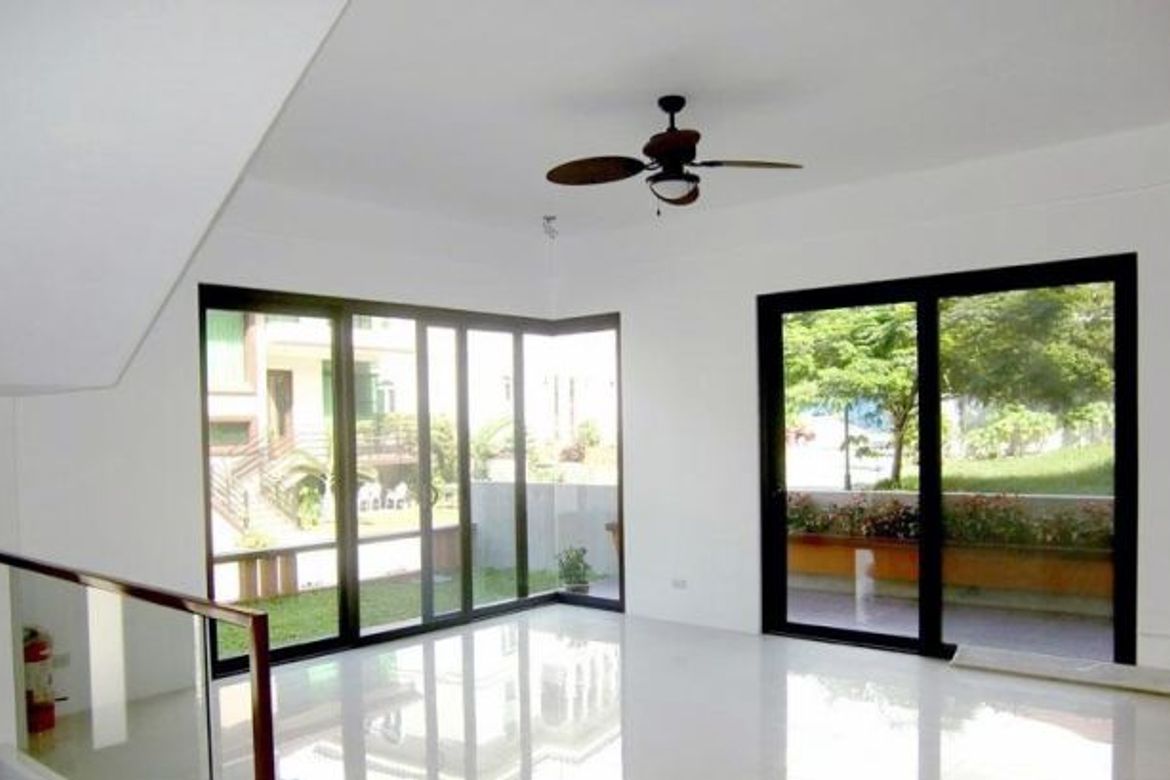 4 Bedroom House for Rent in McKinley Hill Village, McKinley Hill, Taguig, Metro Manila