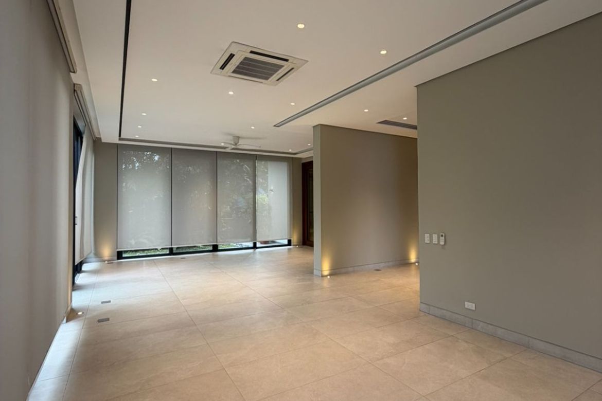 4 Bedroom House for Rent in Mckinley West Village, Pinagsama, Taguig, Metro Manila photo 8