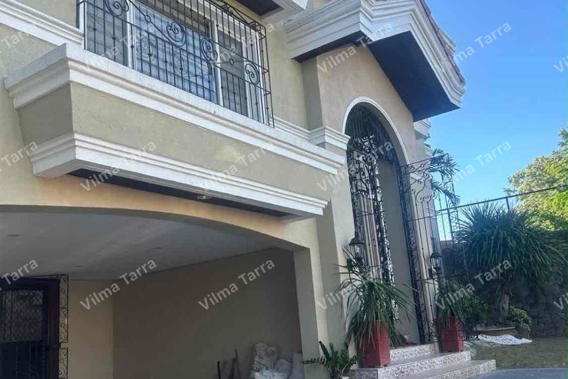 4 Bedroom House for Rent in Molino VII, Bacoor, Cavite photo 2