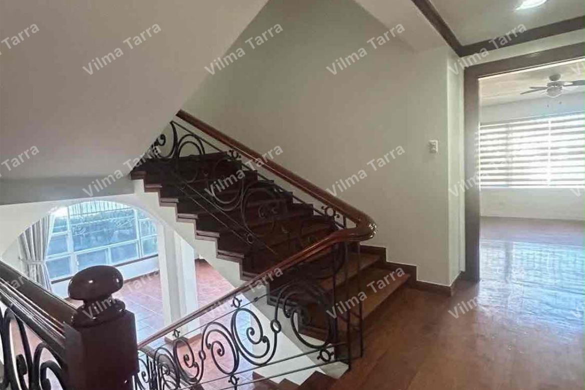 4 Bedroom House for Rent in Molino VII, Bacoor, Cavite photo 4