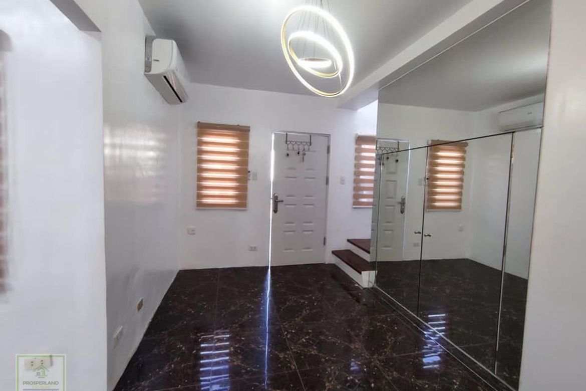 4 Bedroom House for Rent in Moonwalk, Parañaque, Metro Manila photo 3