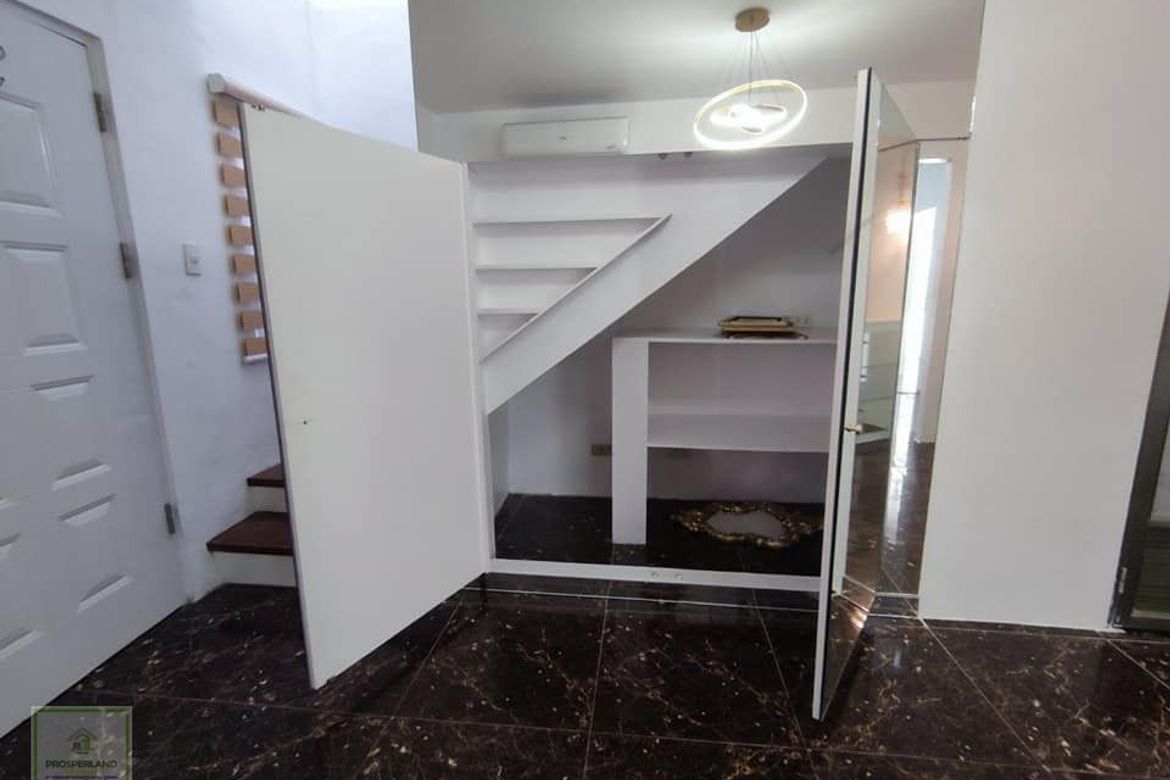 4 Bedroom House for Rent in Moonwalk, Parañaque, Metro Manila photo 4