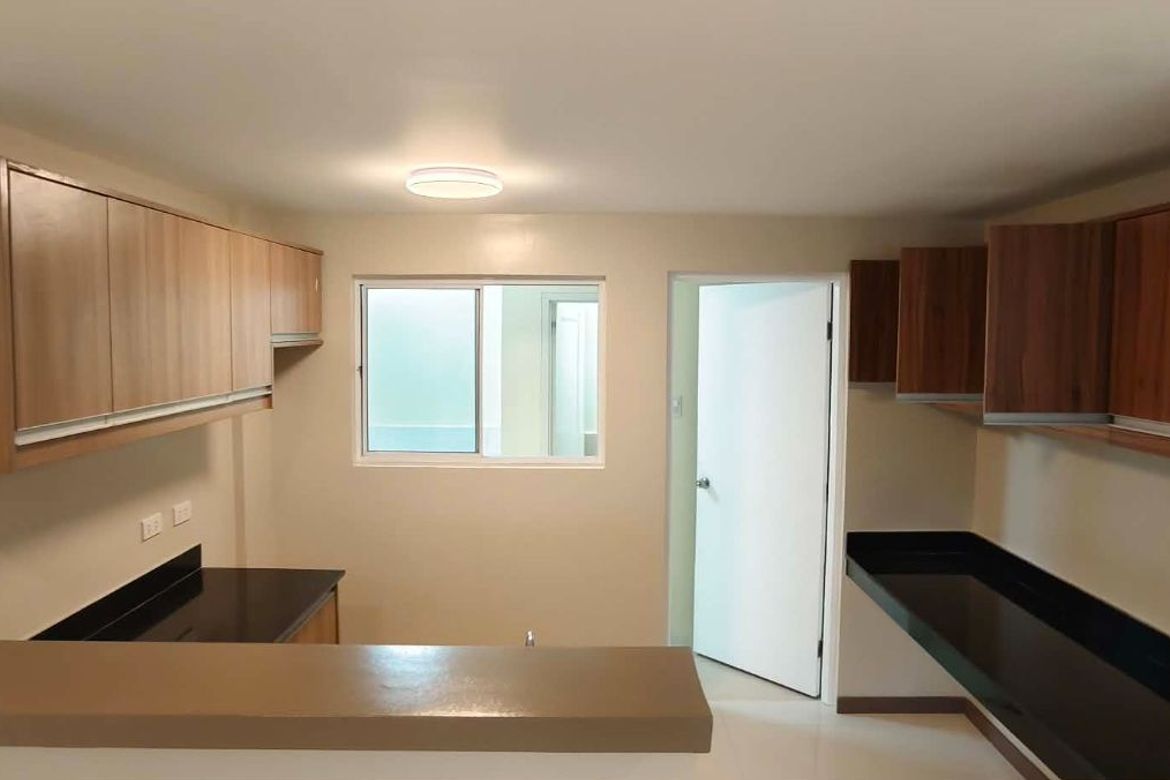 4 Bedroom House for Rent in Pansol, Quezon City, Metro Manila photo 4