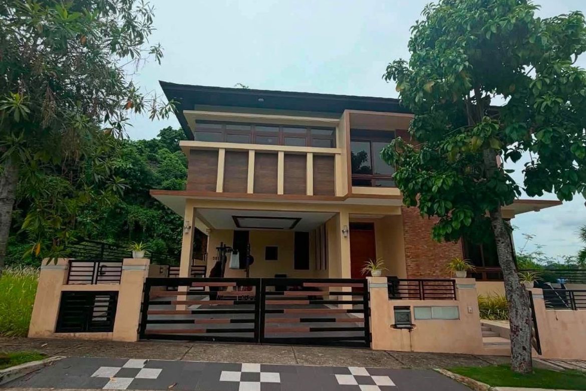 4 Bedroom House for Rent in Pristina North Residences, Bacayan, Cebu City, Cebu photo 2
