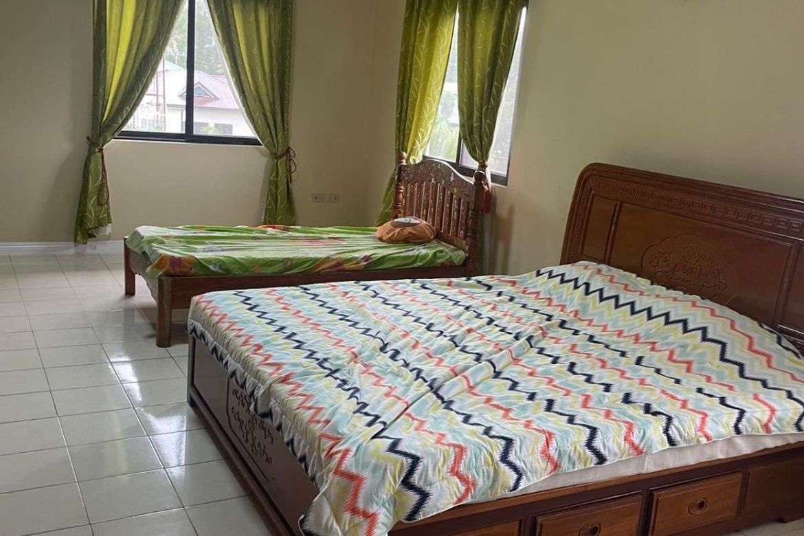 4 Bedroom House for Rent in Royale Tagaytay Estates, Buck Estate, Alfonso, Cavite photo 2